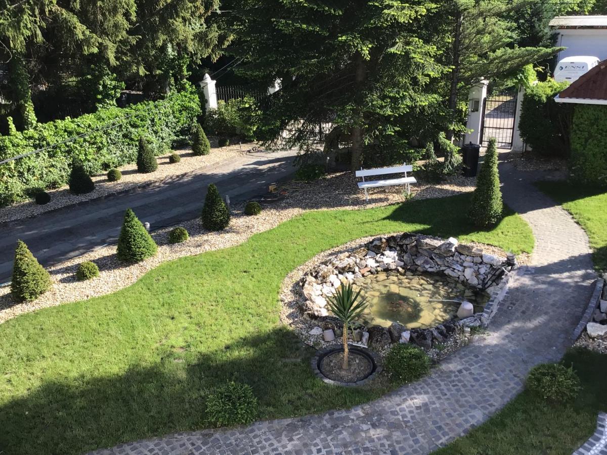 3 Bedroom Private Floor In Luxury Mansion Budapesta Exterior foto