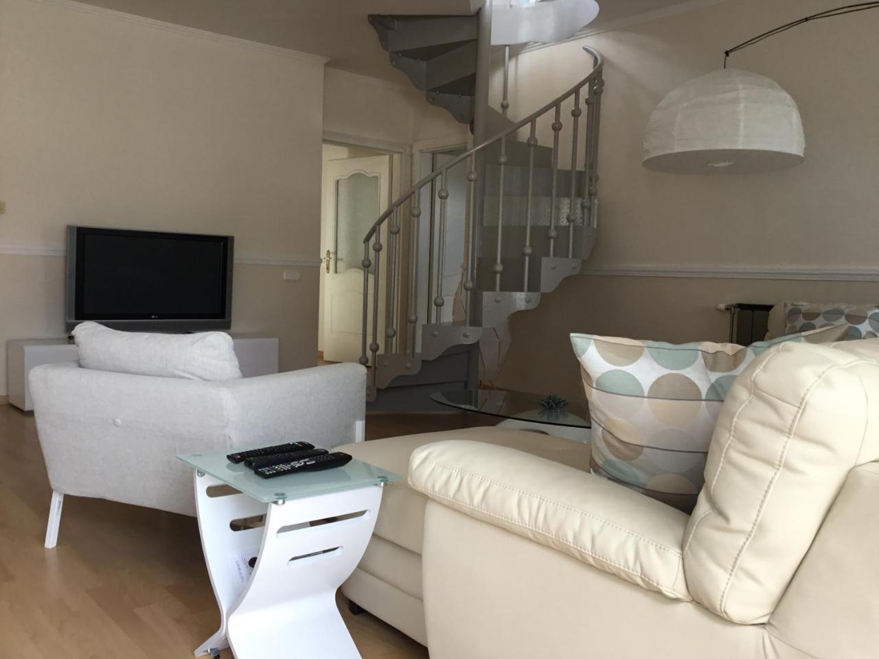 3 Bedroom Private Floor In Luxury Mansion Budapesta Exterior foto